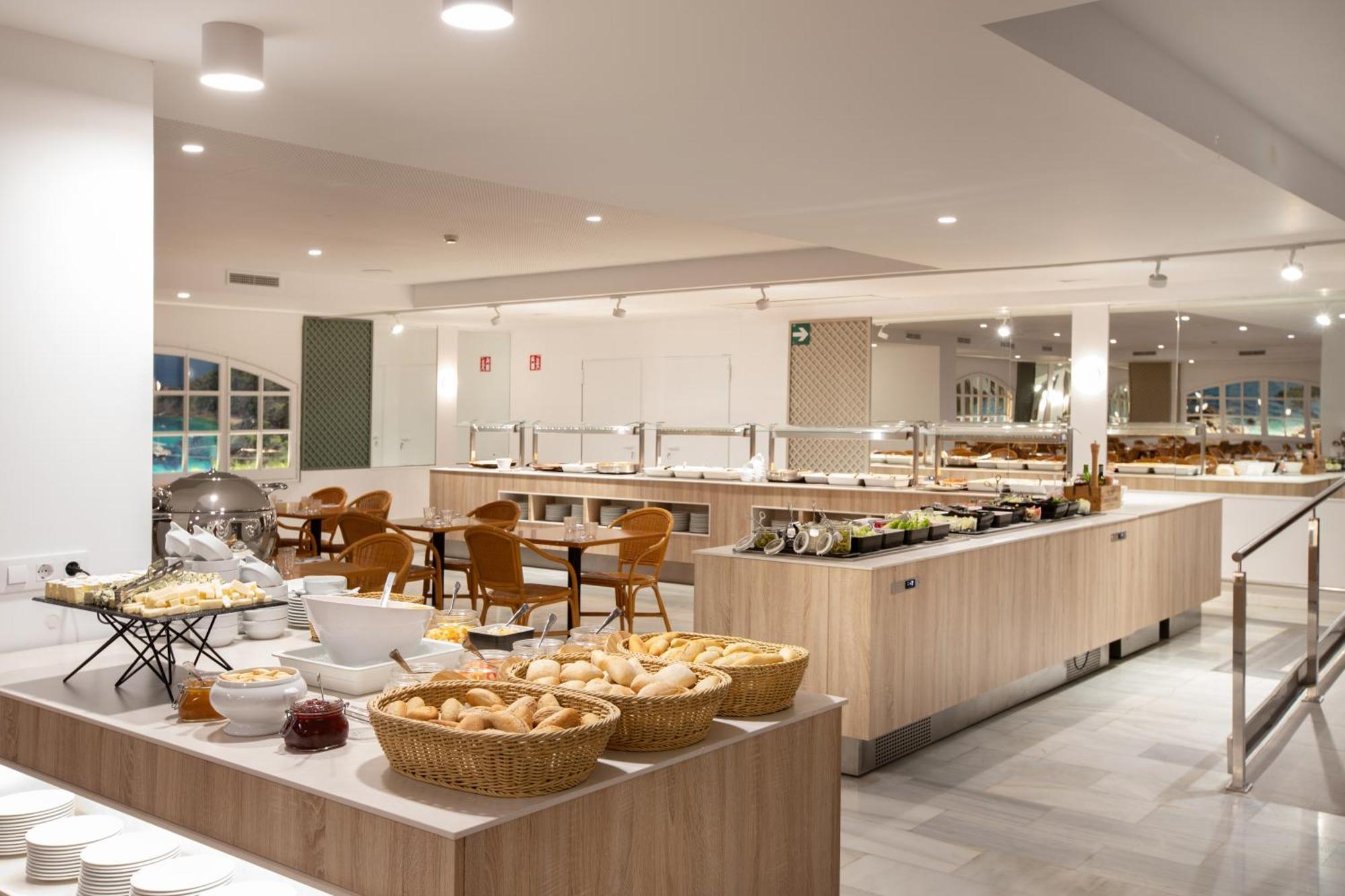 Prestige Sant Marc Hotel Roses Exterior photo